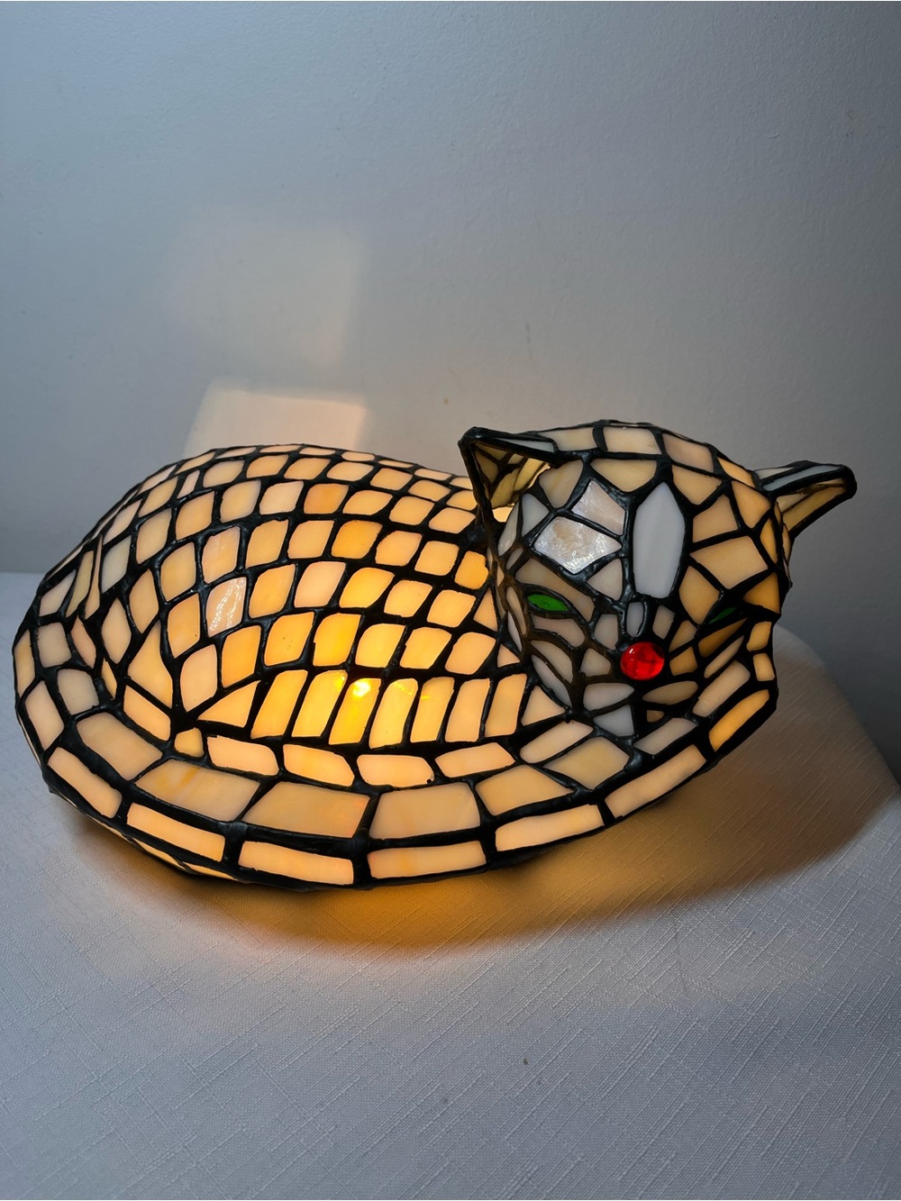 Stained Glass Cat Accent Lamp - like new.
Perfect gift for cat lovers!